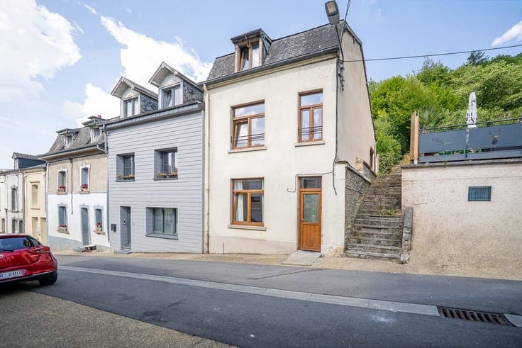 Charm & Potential in the Heart of Bouillon