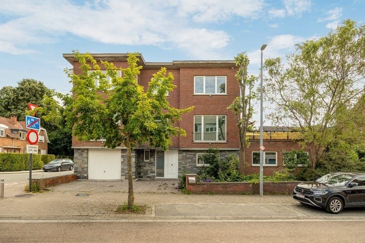 Ruime woning geschikt voor vrij beroep
