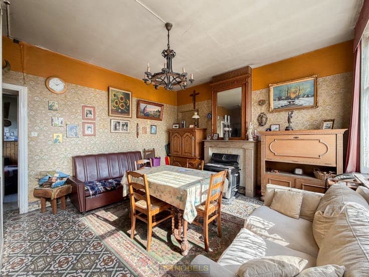 Te koop, Te renoveren halfopen bebouwing op ruim perceel