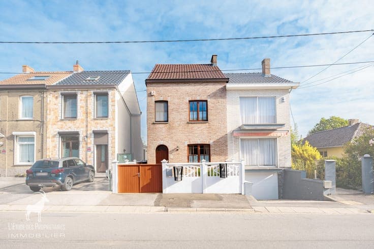 2-bedroom house for sale on MANAGE