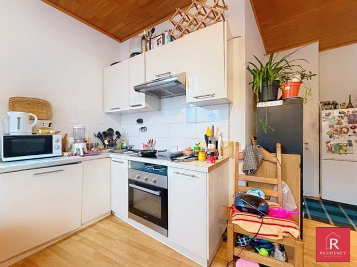 Investment property with horeca business