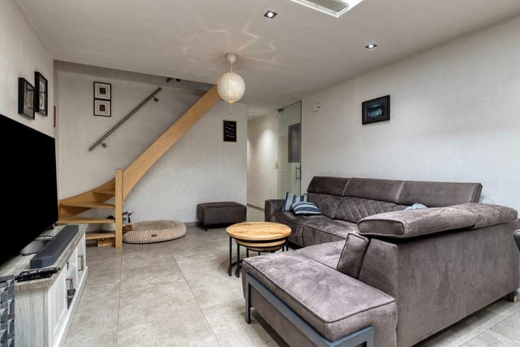 Gezellige, volledig gerenoveerde, rijwoning met zeer guns...
