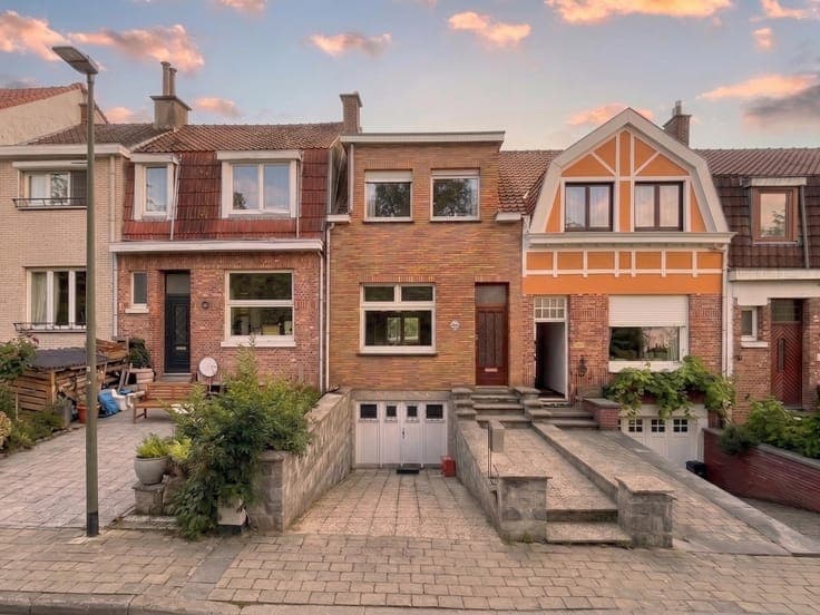 AUDERGHEM - HOUSE : 2 BEDROOMS, +/- 112M² + GARDEN + GARAGE