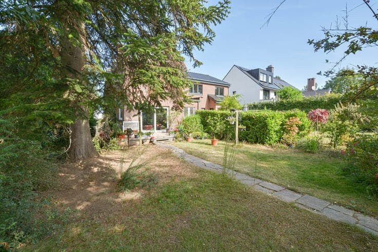 Semi detached house near Stockel
