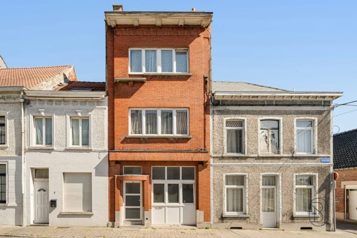 Charmante maison entièrement rénovée au cœur de la ville, un