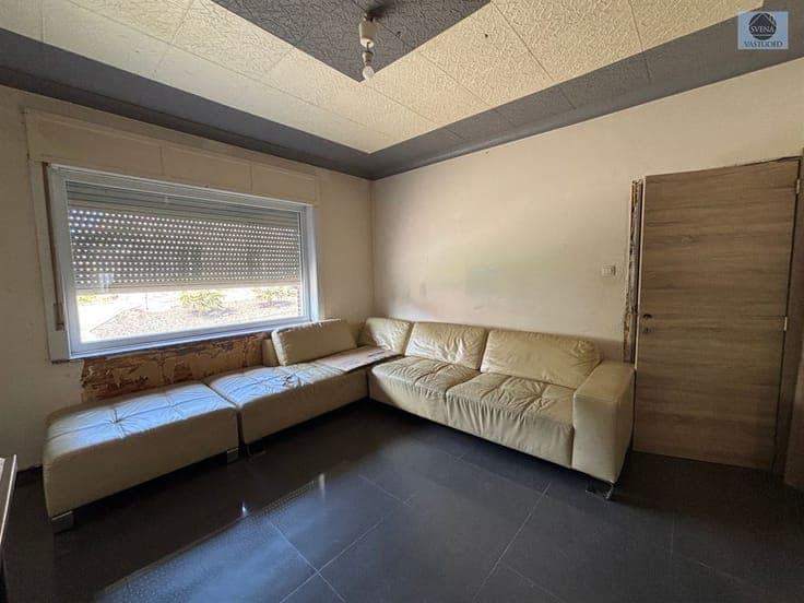 HOUSE TO REFRESH WITH 3 BEDROOMS AND GARDEN