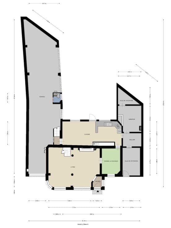 390 M² 5-BEDROOM HOUSE WITH WAREHOUSE/WORKSHOP