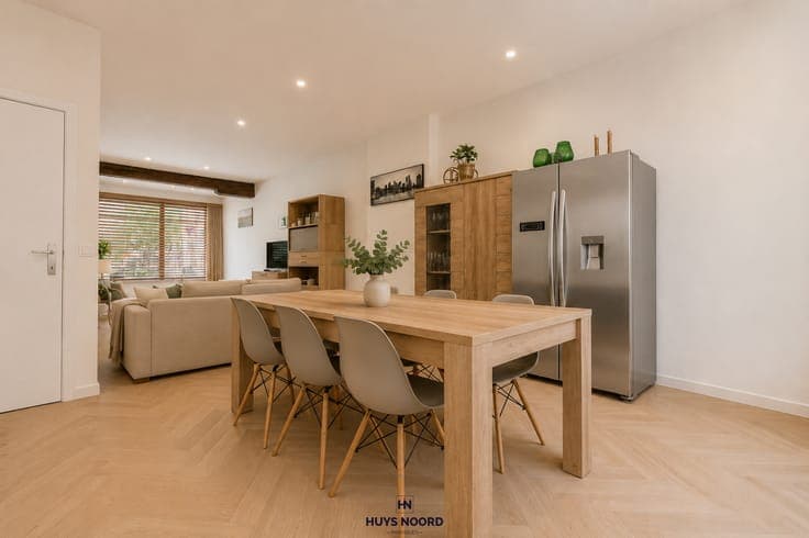 Charming townhouse with a city garden within walking dist...