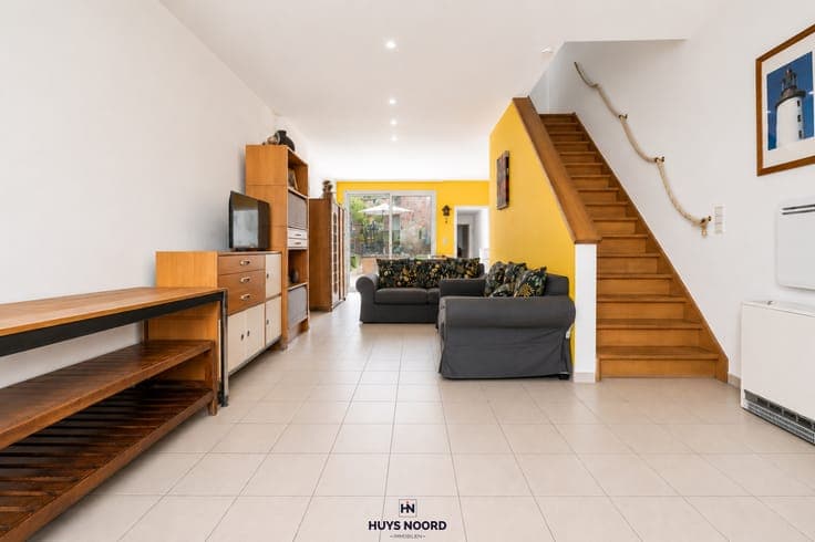 Charming townhouse with a city garden within walking dist...