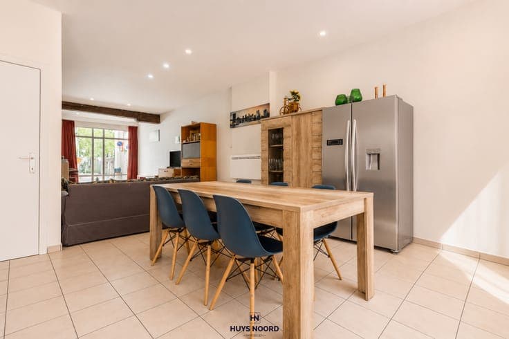Charming townhouse with a city garden within walking dist...