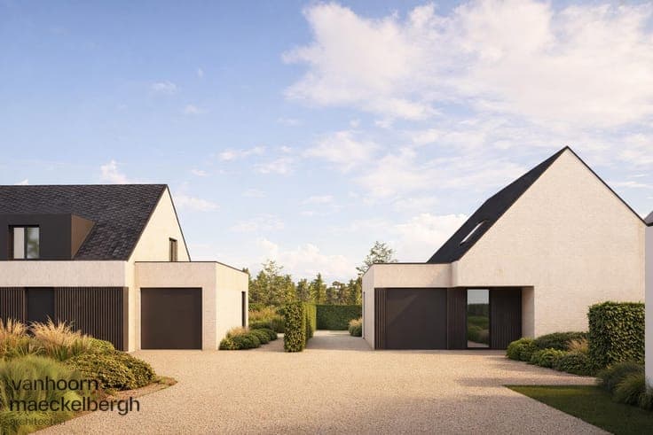 Modern newly built home with 3 bedrooms and a sunny garden.