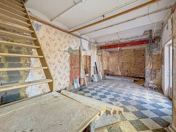 MAISON A RENOVER