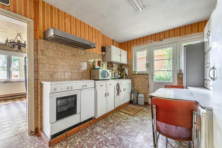 House in Montigny-le-Tilleul
