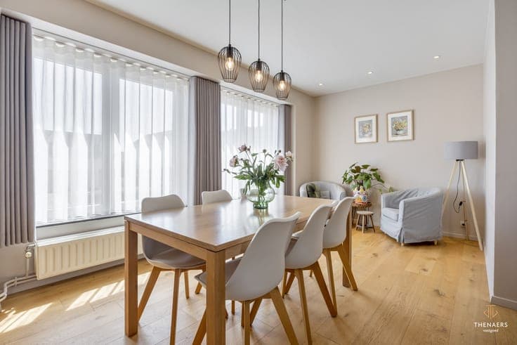 Gerenoveerde bel-etagewoning met garage, stadstuin en 235...