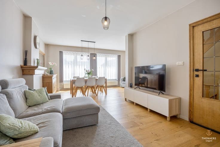 Gerenoveerde bel-etagewoning met garage, stadstuin en 235...