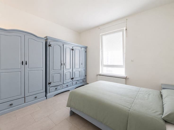 IMMEUBLE- 2 ADRESSES - 4CH - 2 GARAGES - PEB C