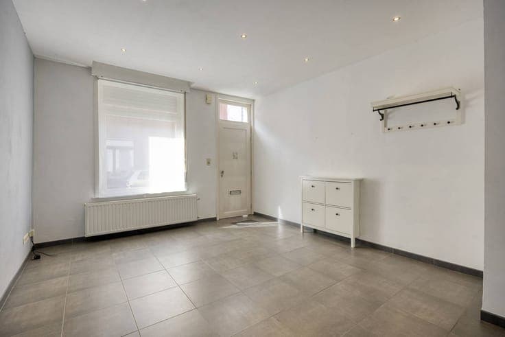 Charming, ready-to-move-in home with a surprising amount of