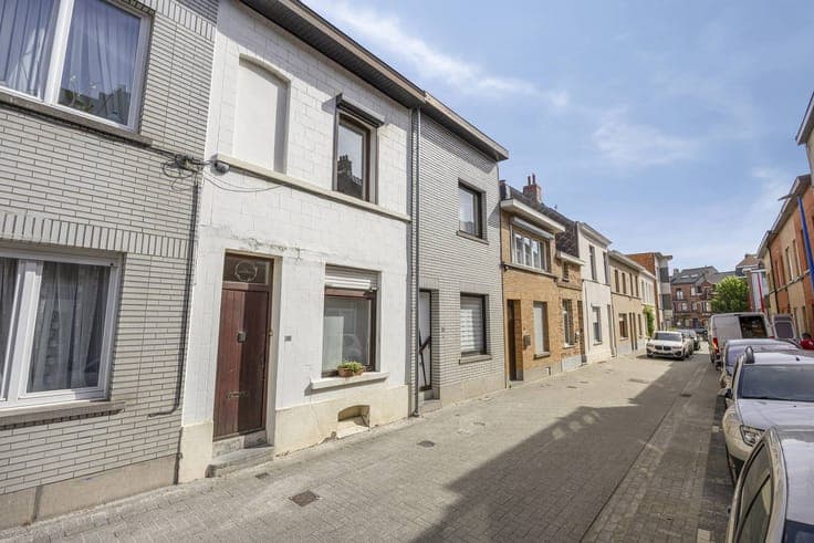 Charming, ready-to-move-in home with a surprising amount of