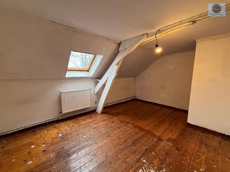 RUSTIC 3-BEDROOM HOME IN EVERBEEK