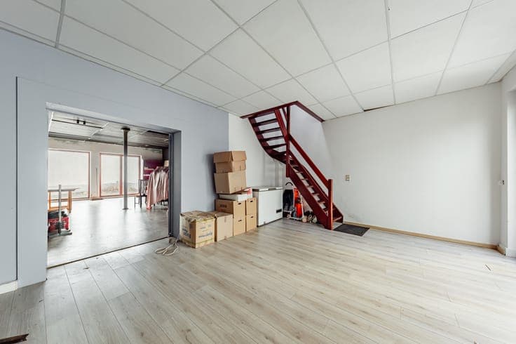 Arrière maison de 234m² + extérieurs