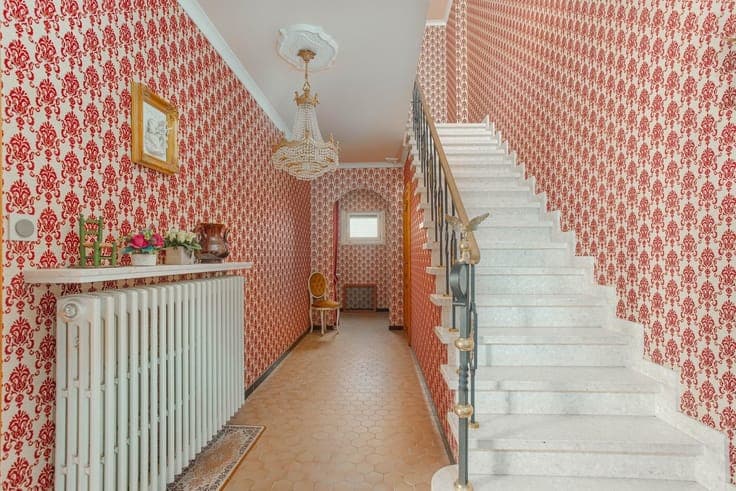 House with great potential in the centre of the village