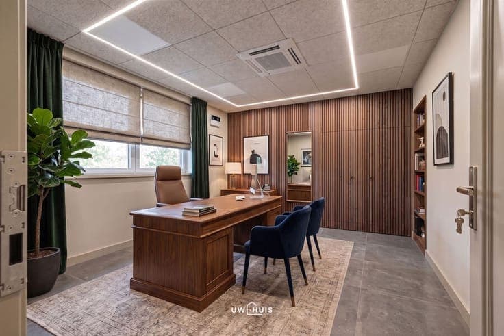 Villa with commercial space, residence and exceptional poten