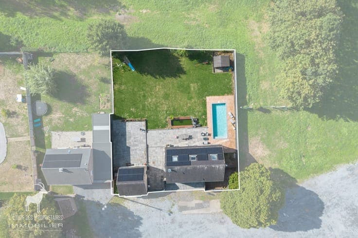 Commercial house for sale in Biercée