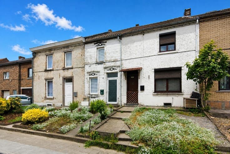 House in Courcelles