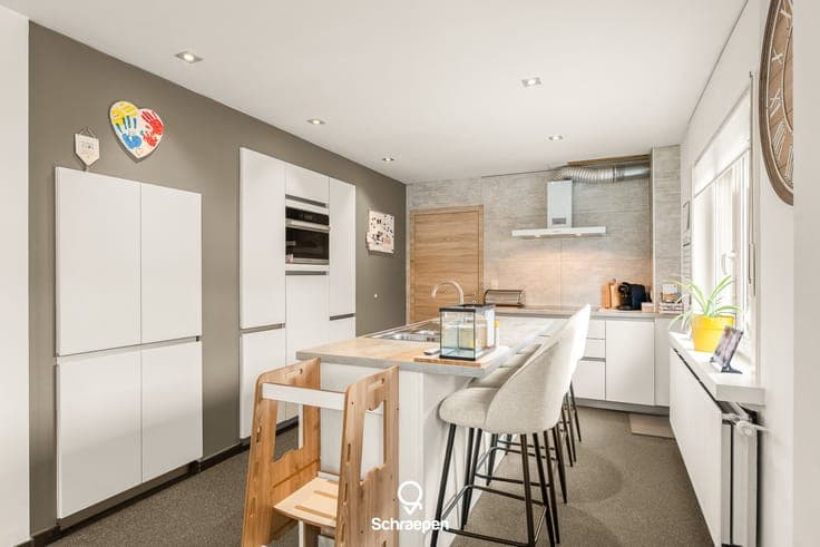 Gelijkvloerse instapklare woning met 3 slpks op zuidweste...