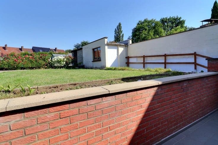 Sale - House Châtelineau - 145,000 €