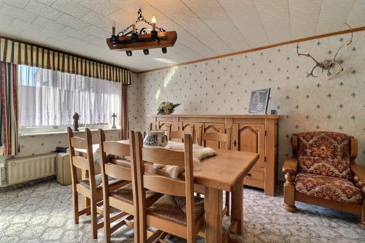 Sale - House Châtelineau - 145,000 €