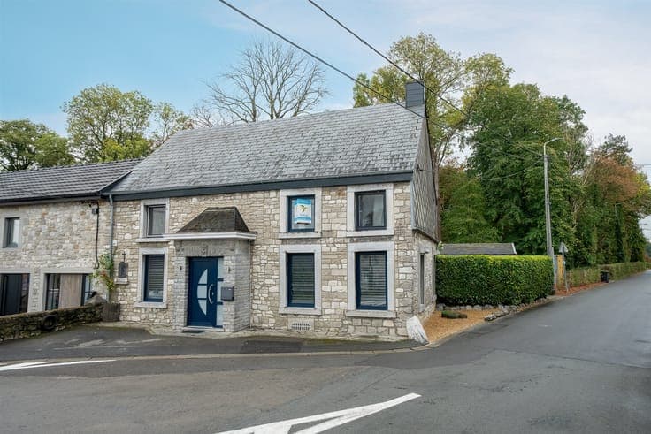 Beautiful three-sided stone house