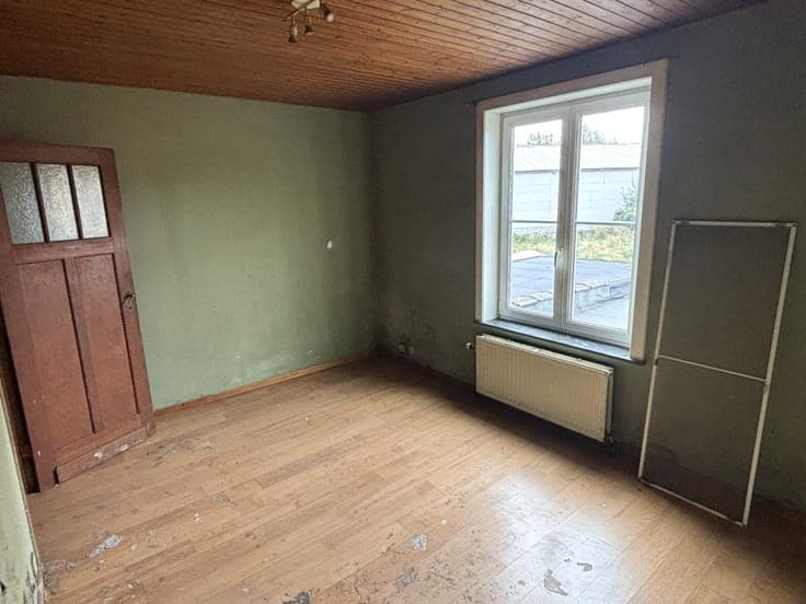 House with garden and much potential in prime location