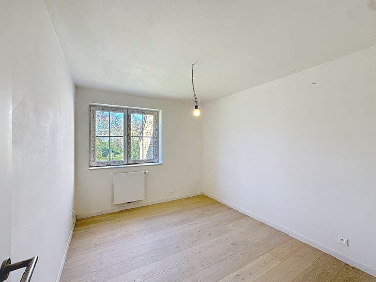 Maison neuve dans un cadre verdoyant et paisible