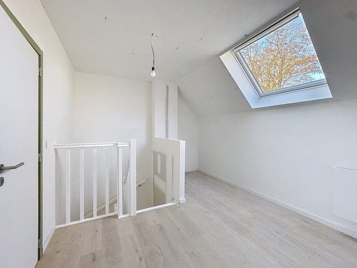 Maison neuve dans un cadre verdoyant et paisible