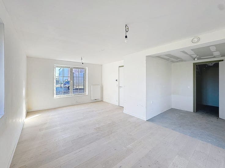 Maison neuve dans un cadre verdoyant et paisible