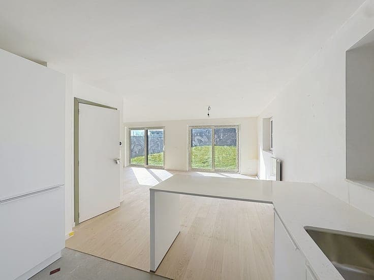 Maison neuve dans un cadre verdoyant et paisible