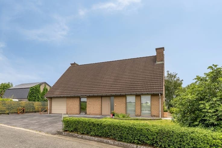 Detached house in a rural location for sale in Tiegem