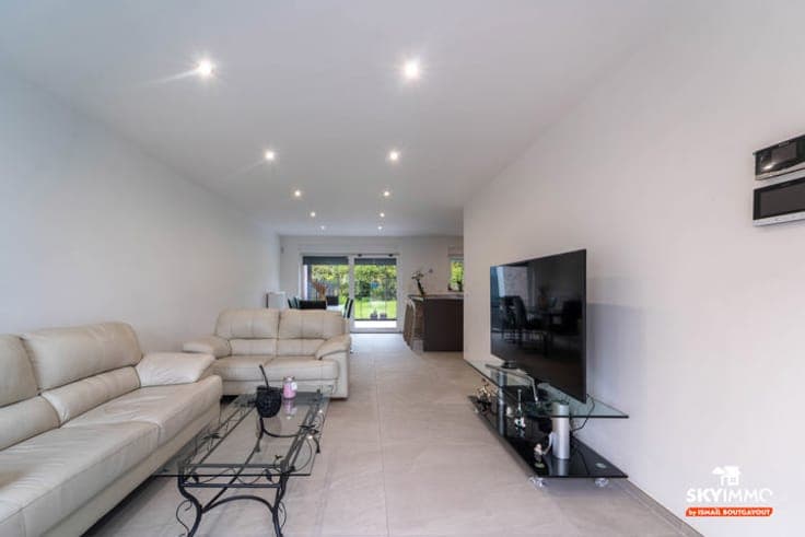 SUPERBE MAISON - 3F - 4 CH - FULL ÉQUIPÉE - GARAGE - PEB B