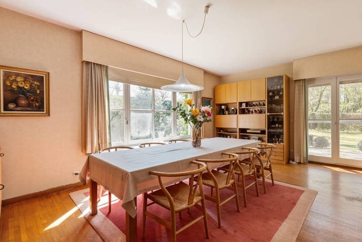 Spacious characterful villa in the Lindenpark in Deurle