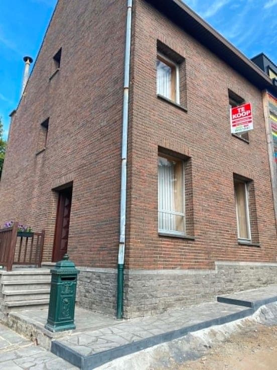 Charmante 3-gevelwoning met 2 slaapkamers, ruime zolder e...