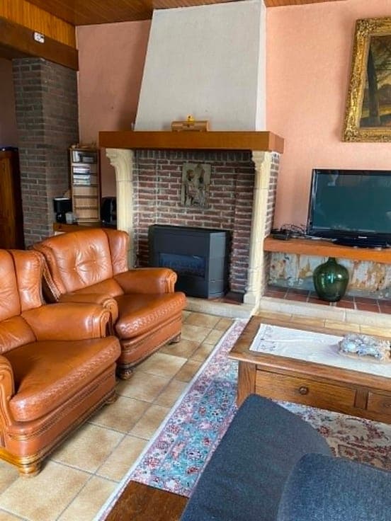 Charmante 3-gevelwoning met 2 slaapkamers, ruime zolder e...