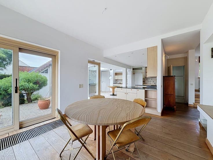 Exceptional Home / 270m² / 4BR / Enchanting Setting