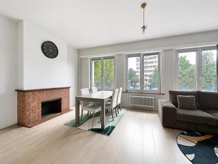 🏡 Investment Property with Garage & Garden