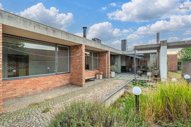 House in Oudenburg