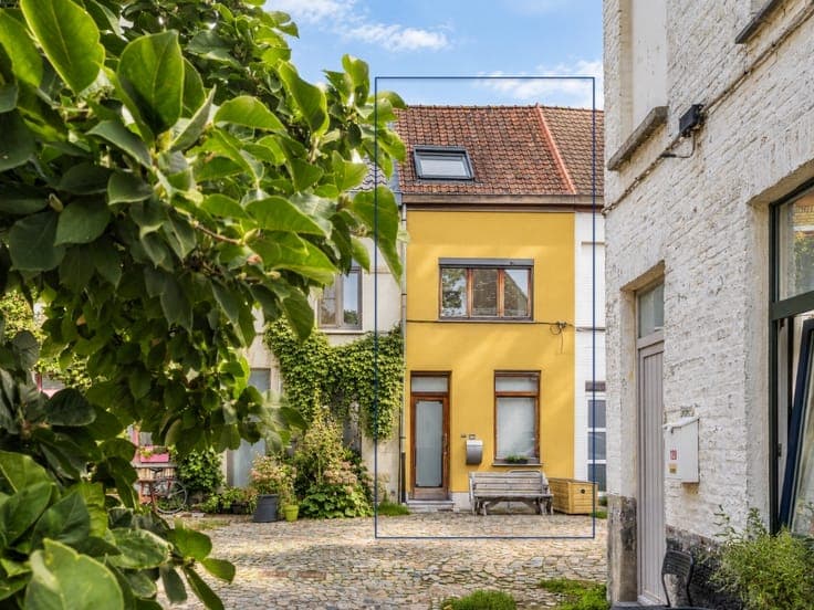 Instapklare stadswoning (EPC B) met twee volwaardige slaa...