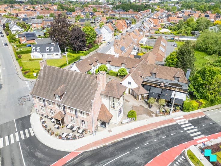 Multifunctionele eigendom op absolute toplocatie - Rumbeke