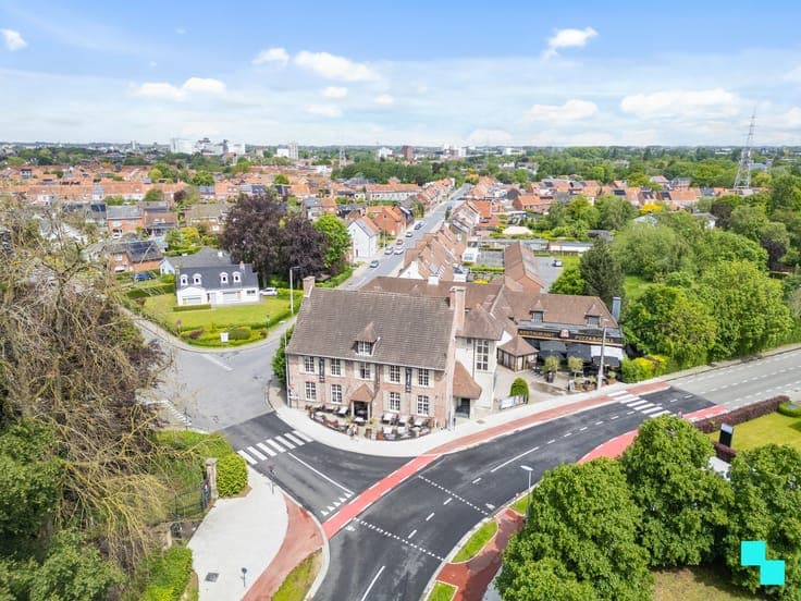 Multifunctionele eigendom op absolute toplocatie - Rumbeke