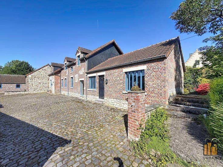 Rare Opportunity : 130a Estate / 385 m² Living Space