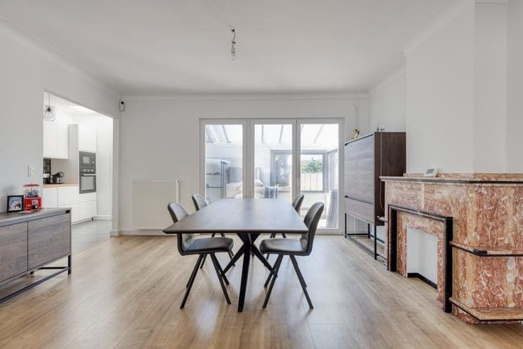 Instapklare starterswoning met 3 slks, tuin en garage op ...